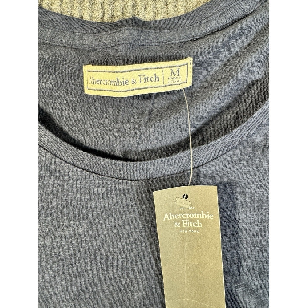 Abercrombie &‎ Fitch Women's Blue Sleeveless Crew Neck Tank Top Size M - Picture 2 of 4